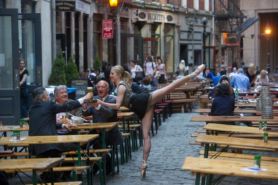 Dancers Among Us di Jordan Matter