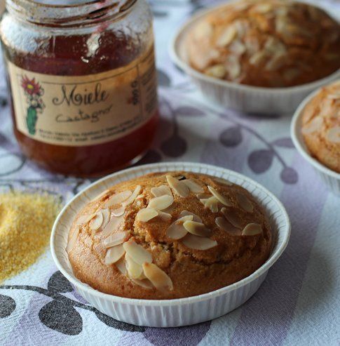 torta con miele e polenta, un dolce che ti sa sorprendere