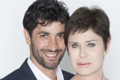 Corinne Clery: "Basta giovani, voglio rimanere single"
