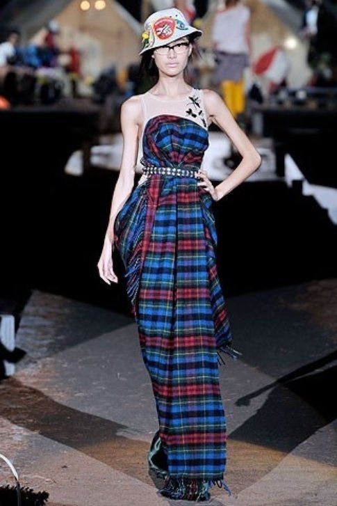 Abito in check dsquared, fonte moda.pourfemme.it