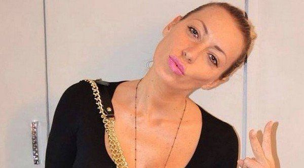 Karina Cascella: grave incidente stradale