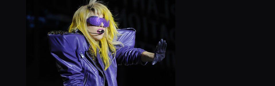 Lady Gaga: nel 2015 canterà nello spazio!!