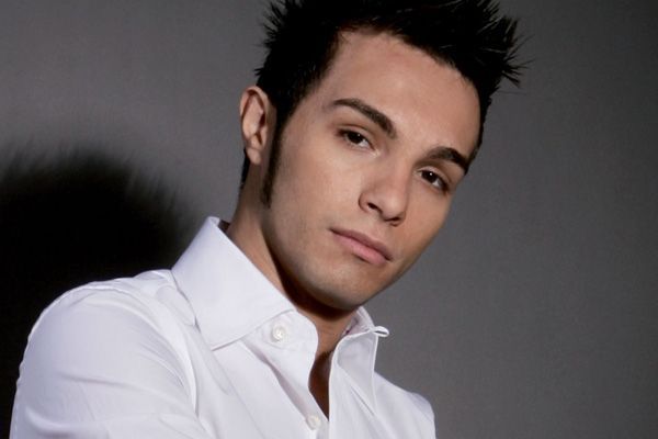Marco Carta: rissa in un locale gay