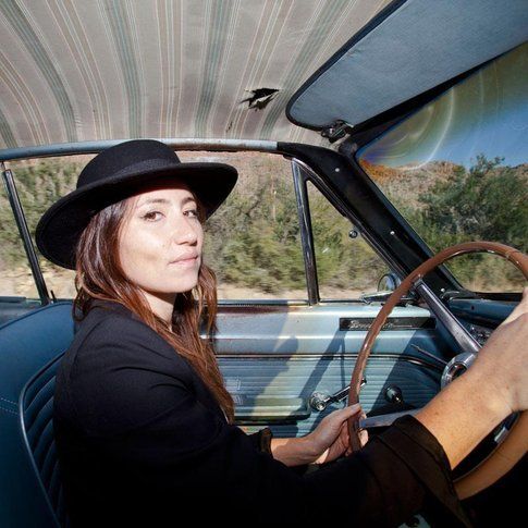 KT Tunstall - foto promo via Indiemusic.wordpress.com