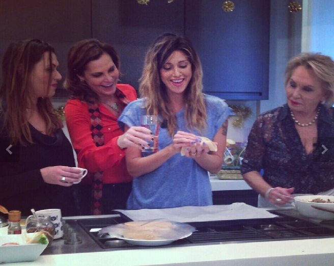 Belen ospite al programma di cucina di SuperSimo