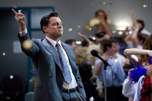 Una scena di The wolf of Wall Street - foto da movieplayer.it