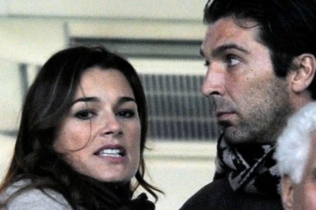 La Seredova ha cacciato di casa Buffon