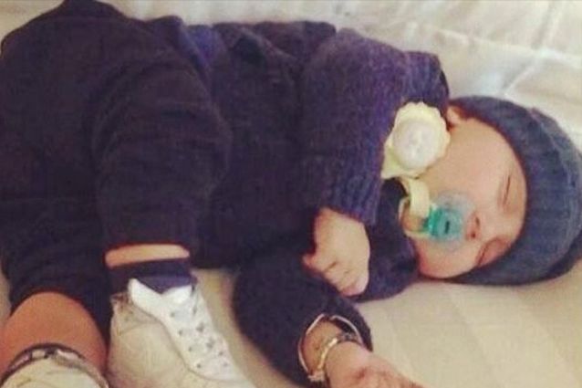 Santiago costringe mamma Belen a restare a casa