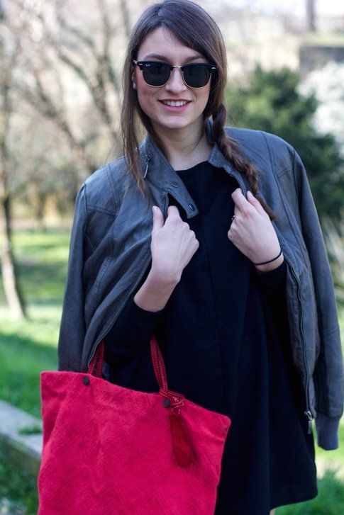 Borsa rossa e un tocco Camouflage: il mio look!