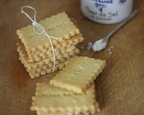 la ricetta per il tè delle cinque: i biscotti al fleur de sel