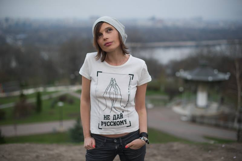 "Non darla a un russo" la pagina Facebook che invita le donne ucraine allo sciopero del sesso