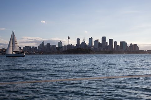 Lo skyline di Sydney visto dal mare (Foto di Oriana Pagano)