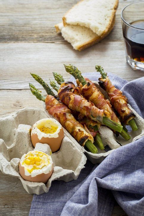 asparagi e pancetta con le uova alla coque di Sonia