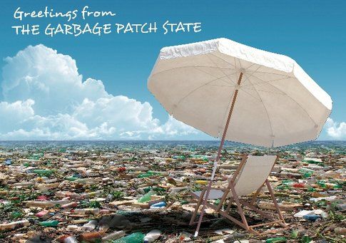 Maria Cristina Finucci Cartolina dal Garbage Patch State