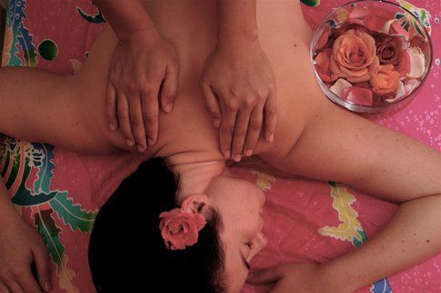 Il massaggio è un alleato della linea - Fonte: Wikipedia