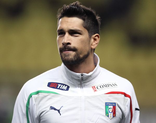 Borriello si difende dai gossip: "Solo falsità sulla mia vita privata"
