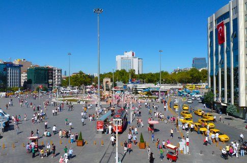 Taksim Square - foto di Elisa Chisana Hoshi