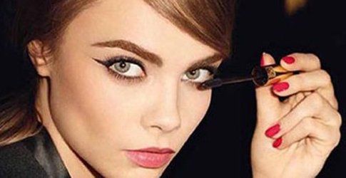 Sopracciglia naturali e folte come quelle di Cara Delevingne (fonte:yslbeauty.it)