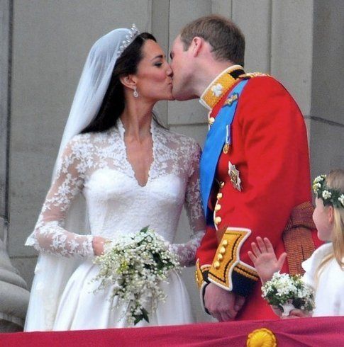 Bacio tra Kate e William