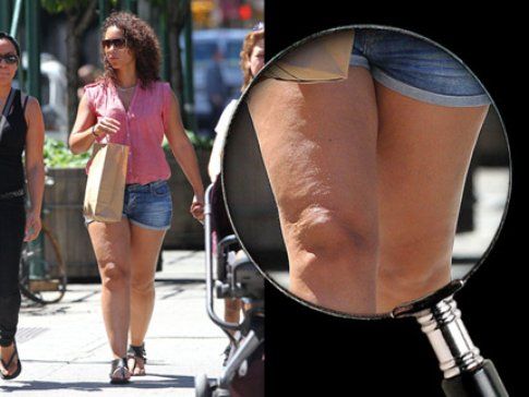 Alicia Keys in shorts mostra la cellulite
