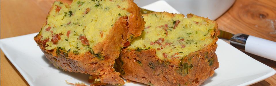 Plumcake salato con spinaci, prosciutto crudo e asiago: l'idea per un  brunch homemade