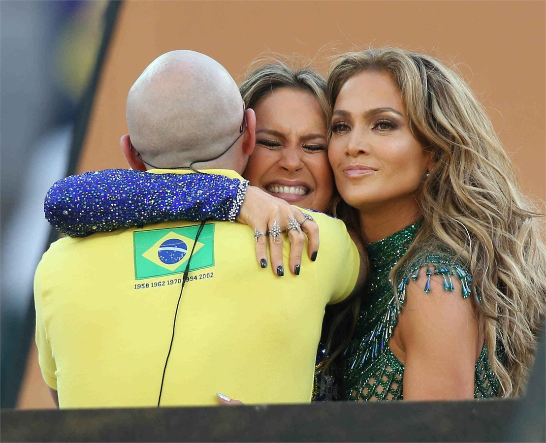 Mondiali 2014: Claudia Leitte, Pitbull e Jennifer Lopez alla cerimonia di apertura