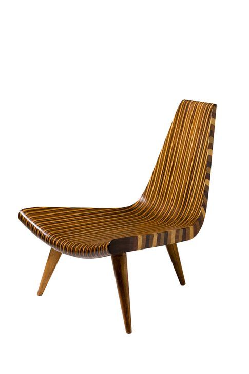 Three Feet chair, Joaquim Tenreiro 1947 photo: Andre Nazareth for Mercado Moderno