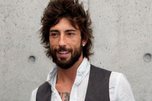 Vittorio Brumotti cade dalla bike. Ecco il selfie insanguinato