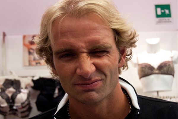 Massimiliano Rosolino in discoteca senza la moglie Natalia Titova