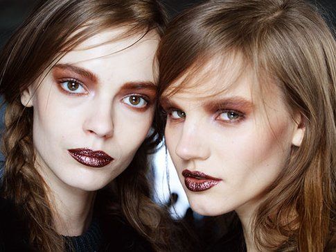 Quest'anno osate con ombretti retrò e smoky eyes particolari- fonte:Rodarte Makeup