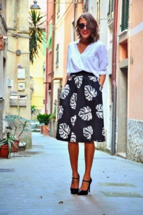 Camicia bianca + midi skirt - Foto: cristinasurdu.com
