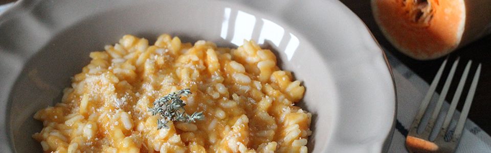 Il risotto alla zucca e mele, un primo piatto vegano