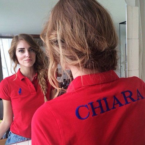 Chiara Ferragni e la sua polo Ralph Lauren personalizzar con il nome