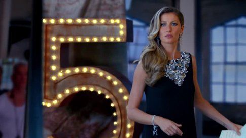 Gisele nello spot Chanel diretto da Baz Luhrmann