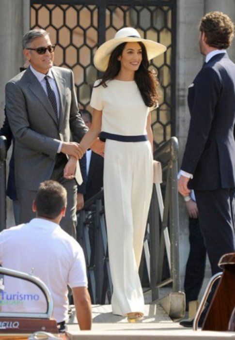 Il look di Amal - Foto: Who What Where