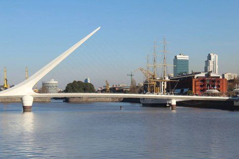 Il "Puente de la Mujer" di Calatrava, in Puerto Madero