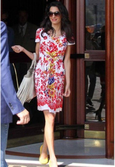 Il look di Amal - Foto: Glamour