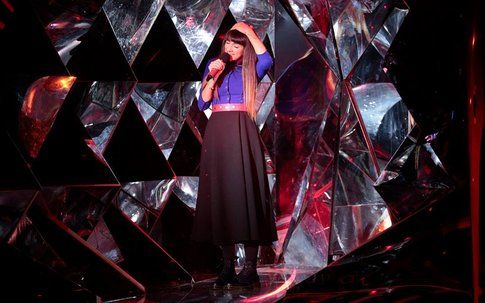 Camilla durante il secondo live di XFactor! - fonte: xfactor.sky.it