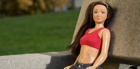 Arriva Barbie Normal: la bambola che non inganna