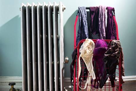 Asciugare i vestiti sul termosifone fa male