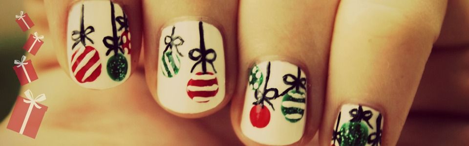 Nail art natalizie: 5 idee per impreziosire le tue unghie