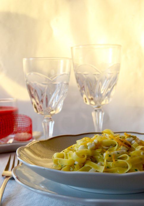 Fettuccine spigola e arancia. Ricetta e foto di Roberta Castrichella.