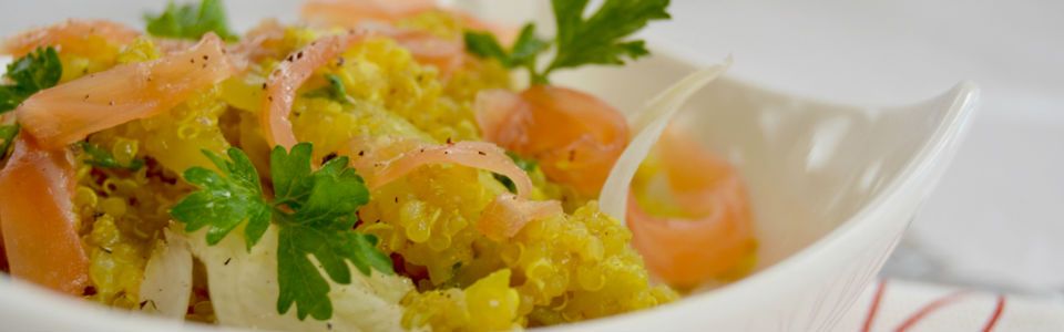 Insalata di quinoa con salmone, porri e finocchi