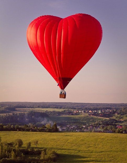 Mongolfiera a forma di cuore – Fonte: Pinterest