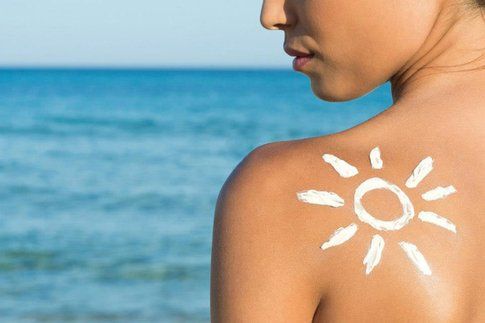 Proteggere il seno dalle radiazioni solari