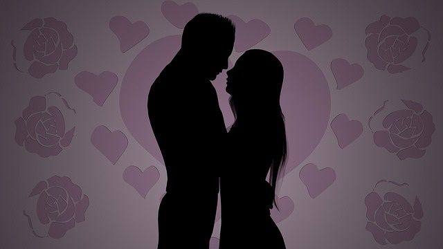 Cercare l'amore online costa di più agli over 30