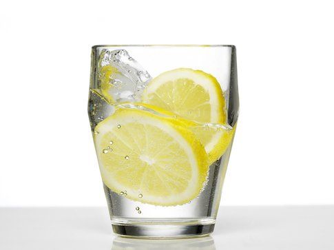 Alimenti per una pelle perfetta: l'acqua