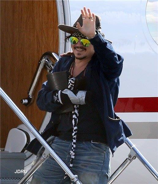 Johnny Depp si ferisce alla mano sul set di Pirati dei Caraibi 5