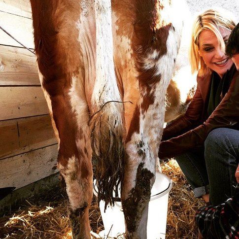 Simona Ventura, Contadino cerca moglie - Fonte: Facebook