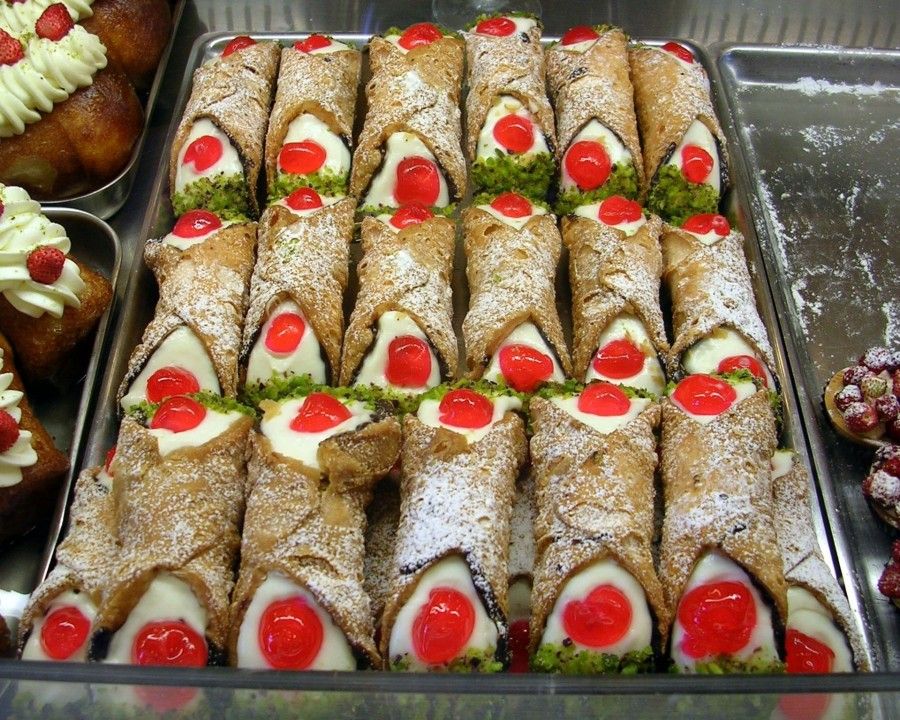 cannoli_siciliani_edited